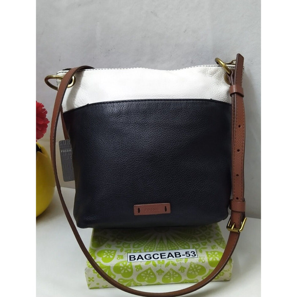 Fossil Colorblock Black White Pebbled Leather Zipper Closure Crossbody Bag - Picture 1 of 16